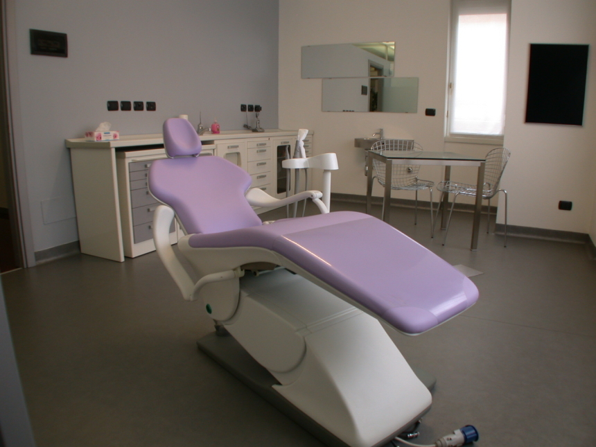 Il progetto di un nuovo studio odontoiatrico arca progetti for Arredamenti per studi dentistici